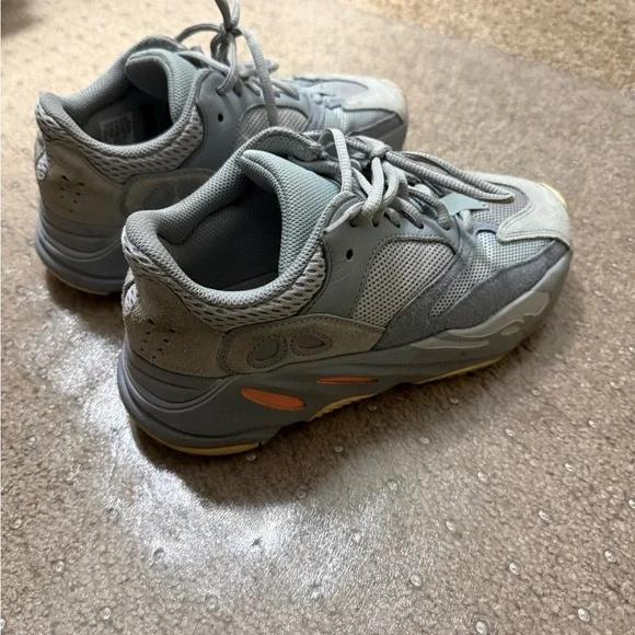 Yeezy Boost 700 Inertia - Picture 7 of 9